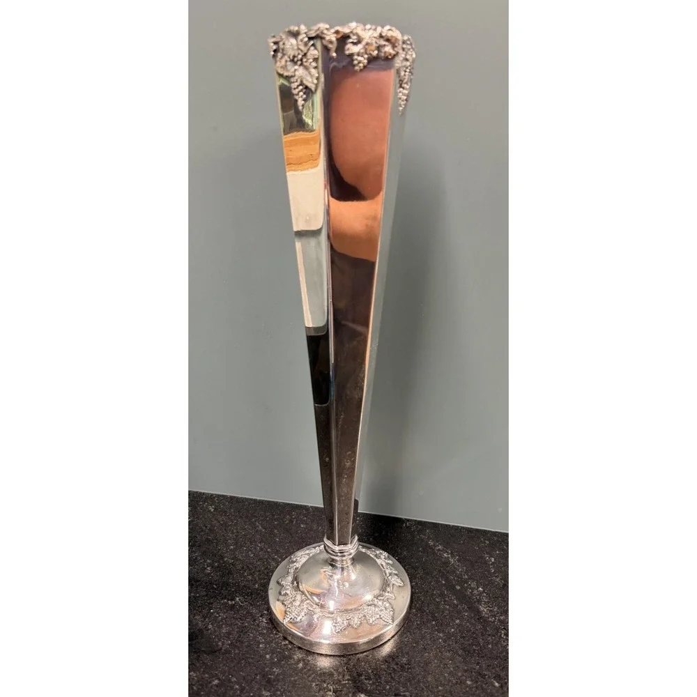 Vintage Lawrence B Smith LBS Co Silverplate 16